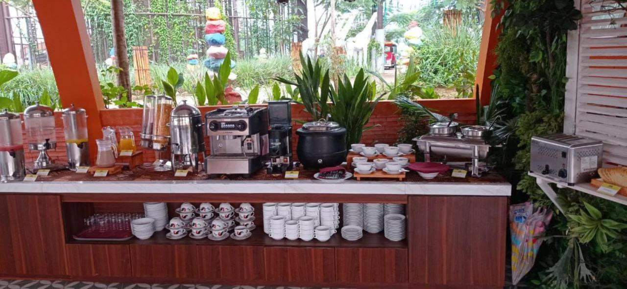 Dusun Semilir Hotel And Resort Semarang Esterno foto