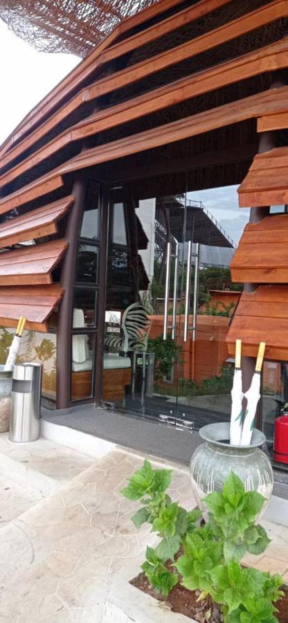 Dusun Semilir Hotel And Resort Semarang Esterno foto